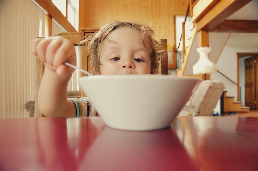 子どもが休みの日のおすすめお昼ご飯！人気の献立ランキング｜子どもの昼食は手抜きで良い！