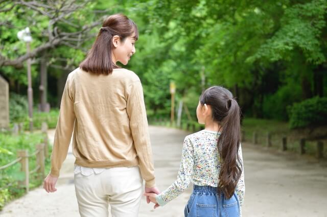 不登校の子供を外に連れ出す方法と注意点｜外に出るのが怖い気持ちを理解する